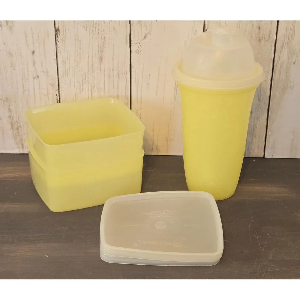 Vintage Tupperware Square Round Yellow Containers w/Lids 311-36 + Shaker 344-2